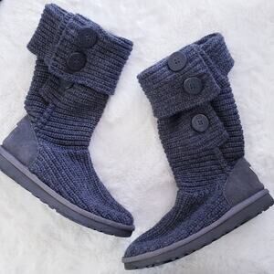 UGG Australia Classic Cardy Tall Knit Boot Dark Grey Oversized Button US 7